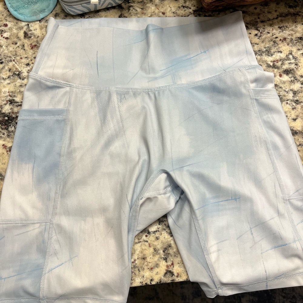 Buff Bunny bike shorts size M